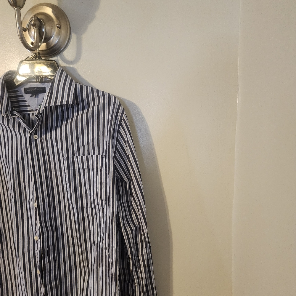 Men's button down - Picture 3 of 9